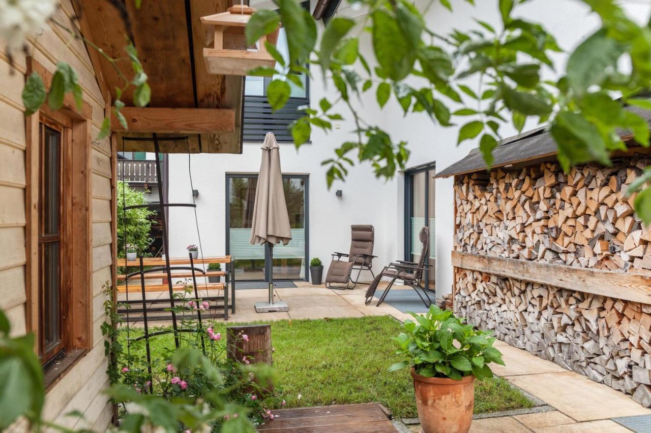 Das Bergzeit Farchant Exterior photo